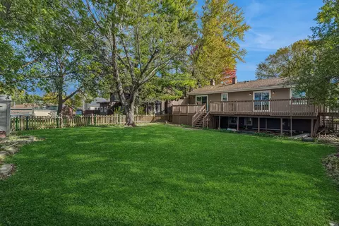 Exterior - 18 Greenview Rd, Oakwood Hills, IL 60013 photo 5 of 7