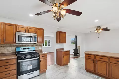 Other - 18 Greenview Rd, Oakwood Hills, IL 60013 photo 1 of 7