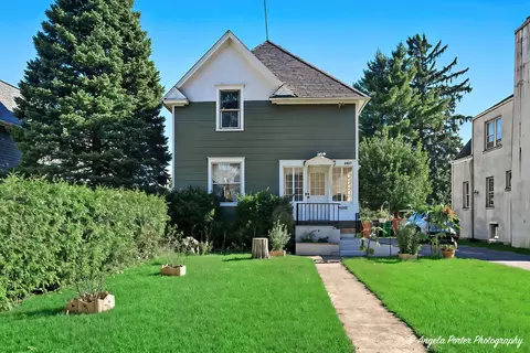 2721 Eshcol Ave, Zion, IL 60099