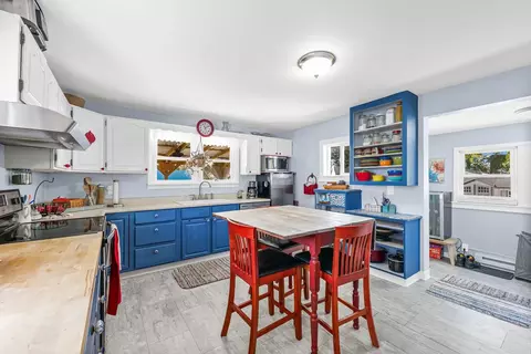 Kitchen - 450 E Pine St, Paxton, IL 60957 photo 4 of 4