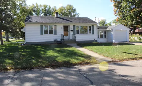601 College Ave S, Ottawa, IL 61350