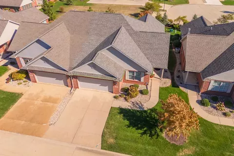 1762 Lockspur Way, Normal, IL 61761 photo 2