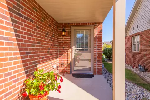1762 Lockspur Way, Normal, IL 61761 photo 5