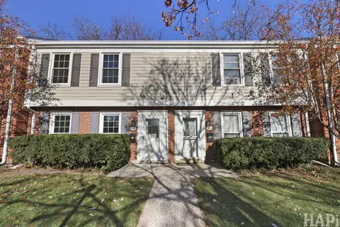 1508 Pebblecreek Dr, Glenview, IL 60025
