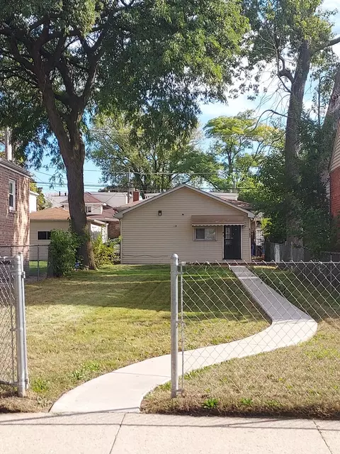 8153 S Calumet Ave, Chicago, IL 60619