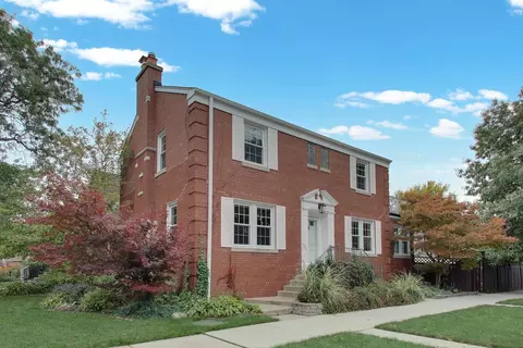 6132 N Naper Ave, Chicago, IL 60631