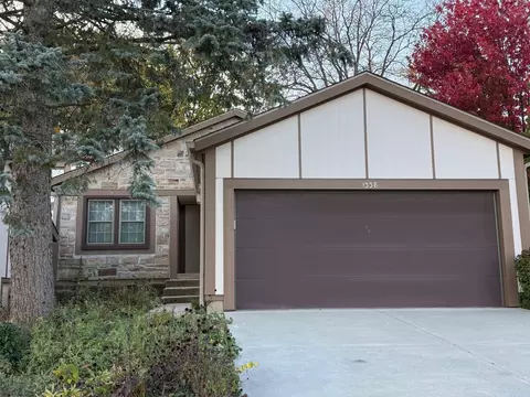 1338 Shagbark Ln, Wheaton, IL 60187