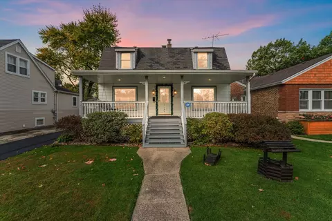 9146 S Spaulding Ave, Evergreen Park, IL 60805