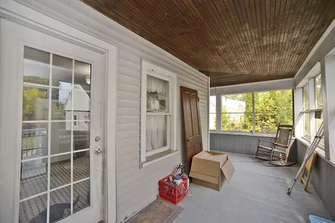 Exterior - 1050 State St, Ottawa, IL 61350 photo 5 of 6