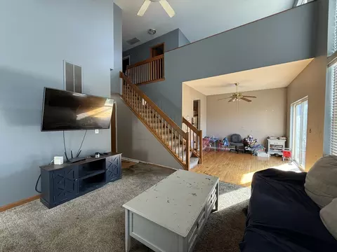 Living - Undisclosed, Plainfield, IL 60586 photo 4 of 11