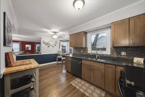 Kitchen - 2482 Hedge Row Dr, Aurora, IL 60502 photo 3 of 3