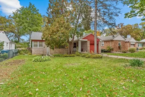 263 Barberry Rd, Highland Park, IL 60035