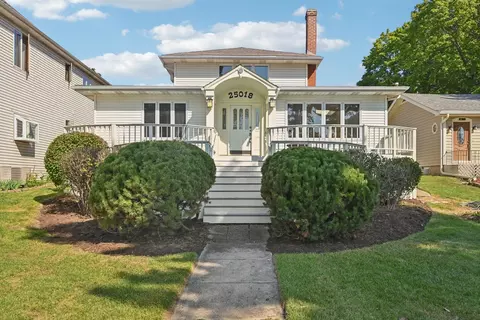 25018 W Lake Shore Dr, Ingleside, IL 60041