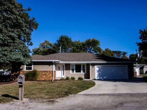 11 Kennedy Ct, Philo, IL 61864