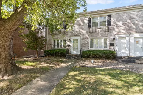 913 N Raynor Ave, Joliet, IL 60435