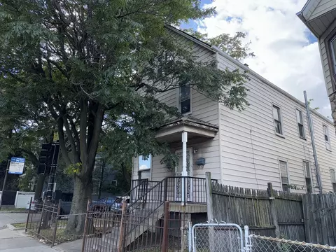 Undisclosed, Chicago, IL 60639