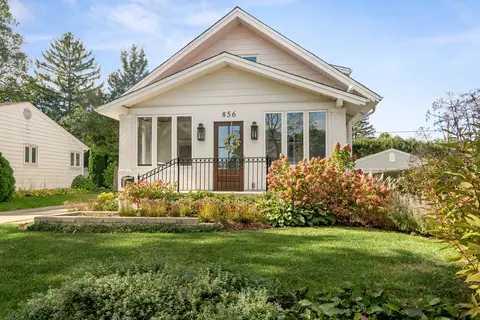 856 Oakwood Ave, Lake Forest, IL 60045