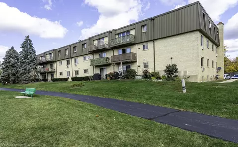 577 Fairway View Dr #1J, Wheeling, IL 60090 photo 24