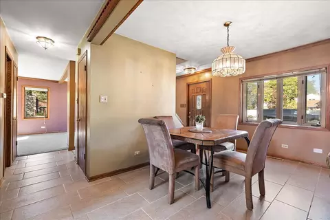 11201 S Normandy Ave, Worth, IL 60482 photo 10