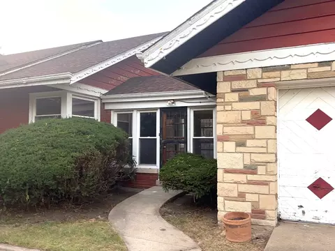 Exterior - 2320 W 101st St, Chicago, IL 60643 photo 4 of 9