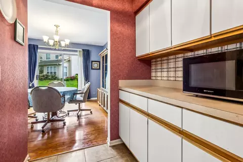 Dining - 879 Dandridge Ct, Elgin, IL 60120 photo 2 of 2