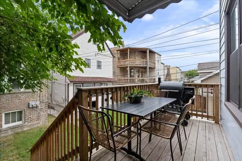 Exterior - Undisclosed, Chicago, IL 60618 photo 2 of 4