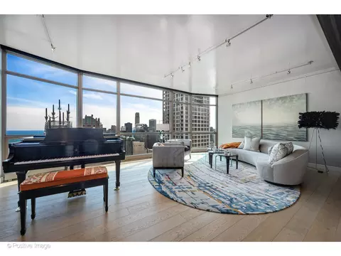 21 E Huron St #4302, Chicago, IL 60611 photo 5