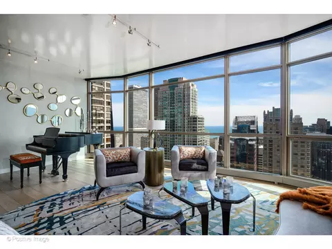 21 E Huron St #4302, Chicago, IL 60611 photo 7