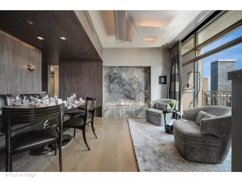 21 E Huron St #4302, Chicago, IL 60611 photo 9