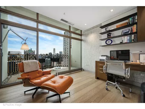 21 E Huron St #4302, Chicago, IL 60611 photo 35
