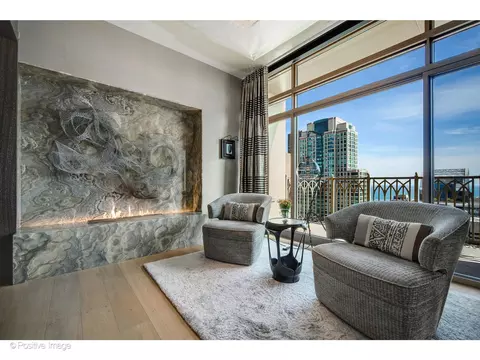 21 E Huron St #4302, Chicago, IL 60611 photo 10