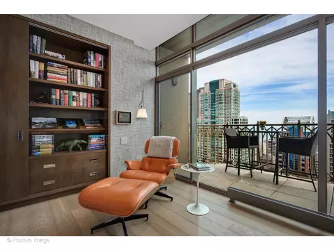 21 E Huron St #4302, Chicago, IL 60611 photo 36
