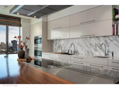 21 E Huron St #4302, Chicago, IL 60611 photo 20