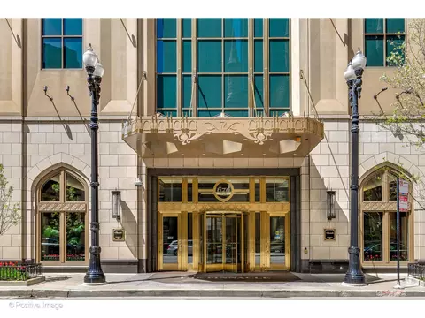 21 E Huron St #4302, Chicago, IL 60611 photo 2