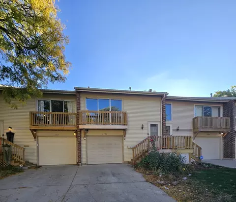 1513 Elder Dr, Aurora, IL 60506