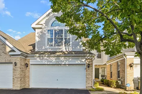 505 Citadel Cir, Westmont, IL 60559