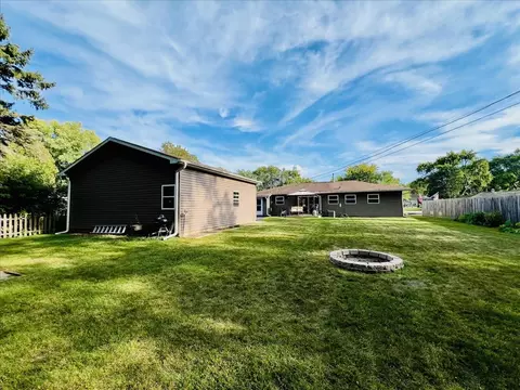 Undisclosed, Mchenry, IL 60051 photo 21