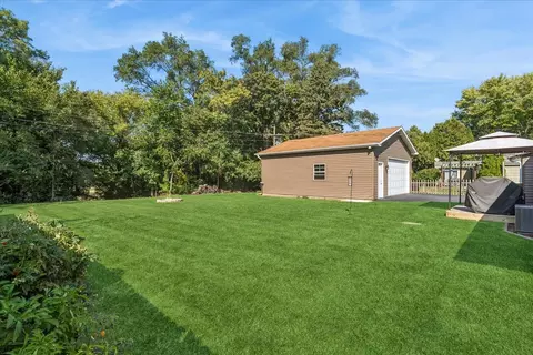 Undisclosed, Mchenry, IL 60051 photo 16