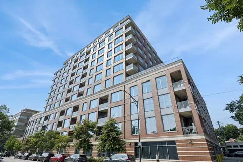 540 W Webster Ave #1011, Chicago, IL 60614