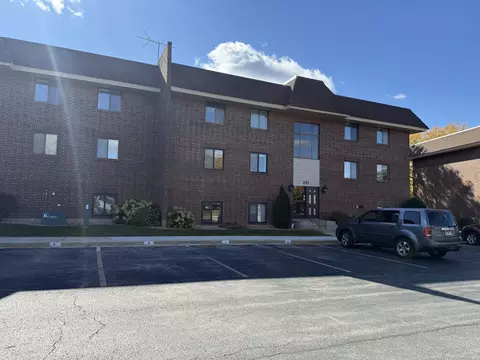 201 E Janata Blvd #1A, Lombard, IL 60148