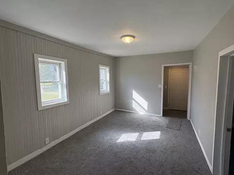 458 N Washington Ave, Kankakee, IL 60901 photo 3