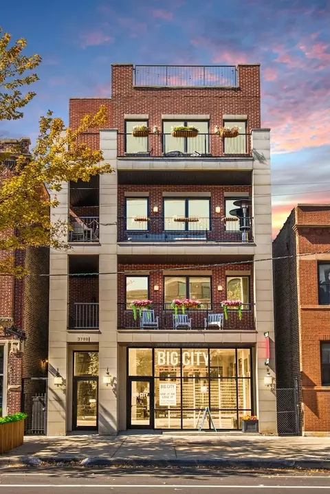 3708 N Southport Ave #3, Chicago, IL 60613