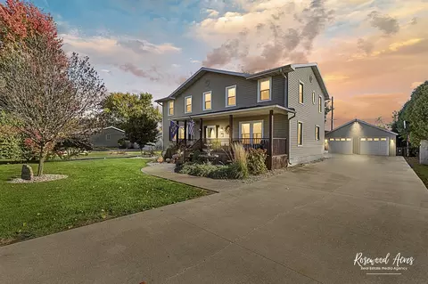 104 W Cottage St, Sheldon, IL 60966 photo 2