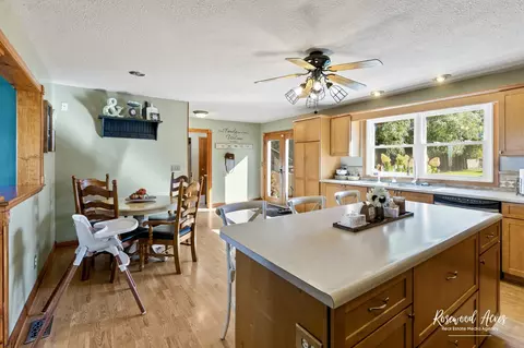 104 W Cottage St, Sheldon, IL 60966 photo 16