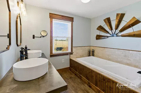 104 W Cottage St, Sheldon, IL 60966 photo 38