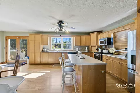 104 W Cottage St, Sheldon, IL 60966 photo 17