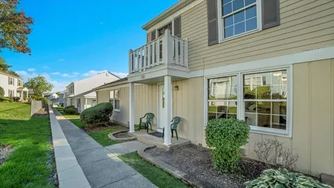 1277 Prairie Ave #C, Glendale Heights, IL 60139