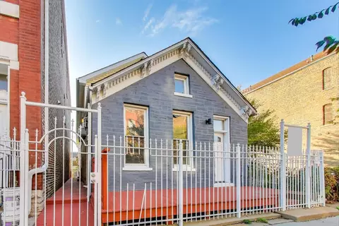 2006 S Throop St, Chicago, IL 60608
