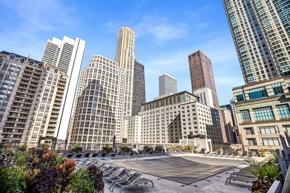 Exterior - 30 E Huron St #907, Chicago, IL 60611 photo 2 of 2