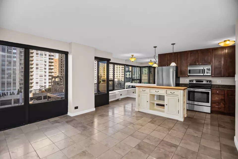 Other - 30 E Huron St #907, Chicago, IL 60611 photo 1 of 4